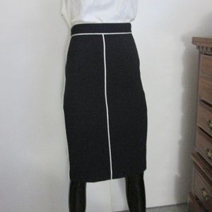 ZARA BASIC black textured knit pencil skirt with white piping accent detail